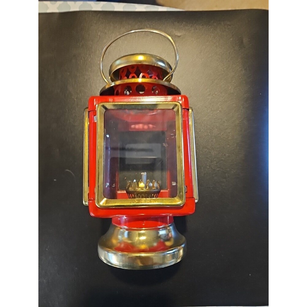 Vintage INTERPUR Carriage Hurricane Lantern Red Metal Kerosene Lamp